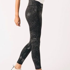 Zyia reflective light n tight 7/8 legging